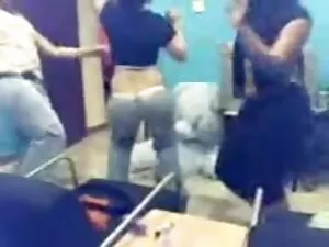 يتم مقاطع اباحيه اجن ...