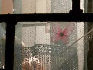 زوجين يحب كل منهما ا ...
