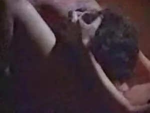 أمي تريد أن تجرب مقا ...